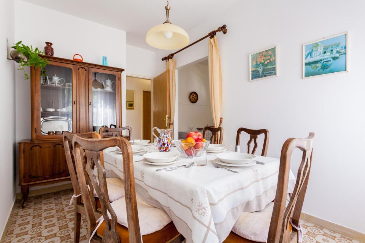 Apartment Maria Малинска Екстериор снимка