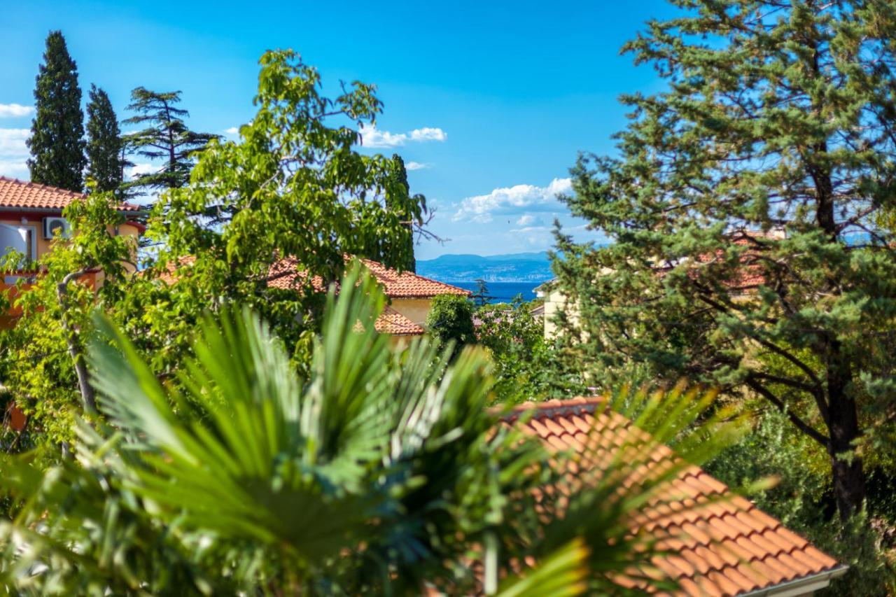 Apartment Maria Малинска Екстериор снимка